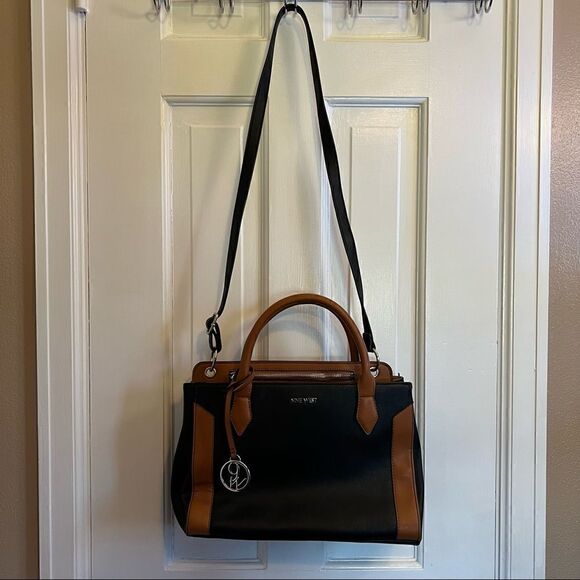 Nine West black with brown trim bag - Picture 2 of 8
